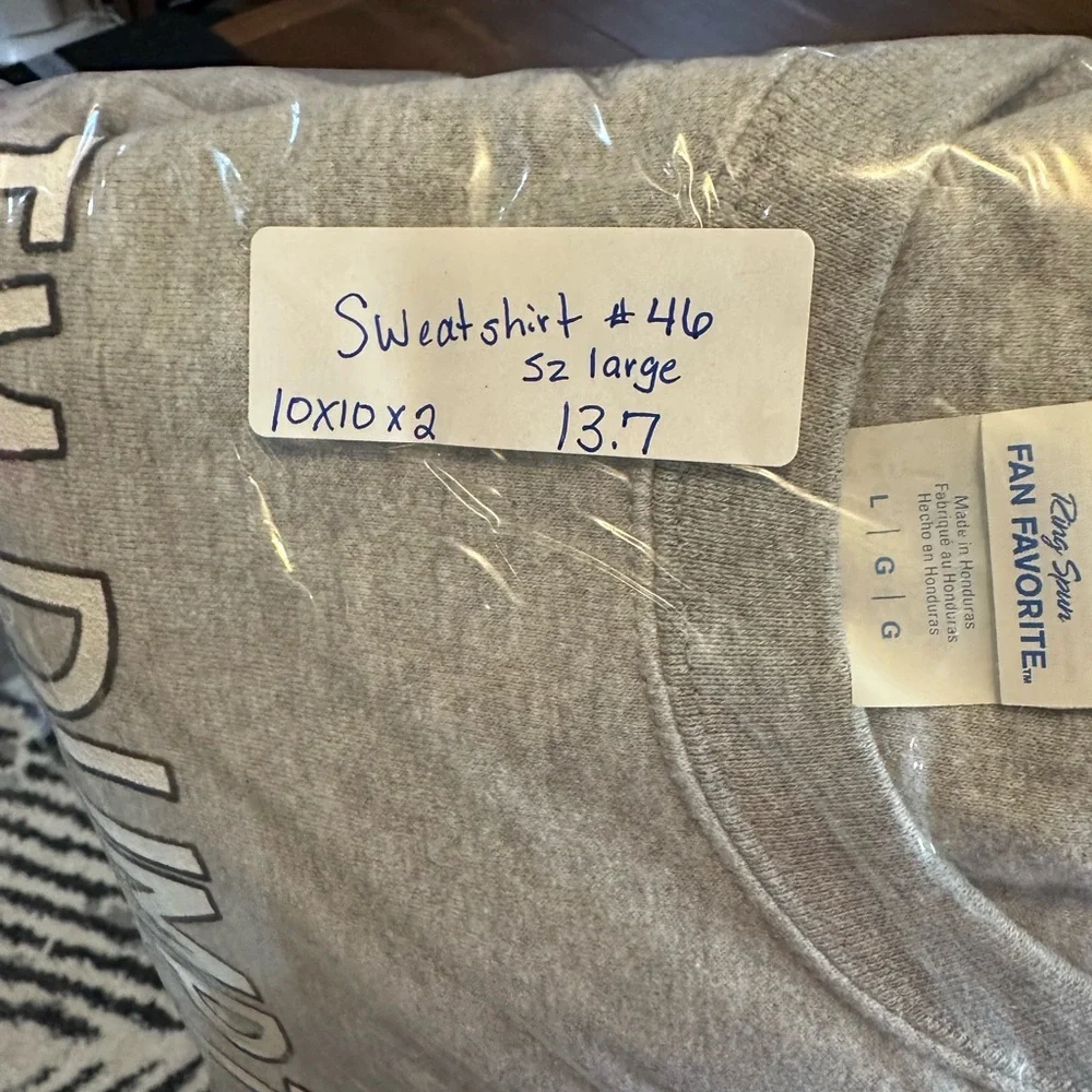 Humpty Dumpty Had a Great Fall Halloween Graphic Sweatshirt Size Large Gray - Picture 10 of 10